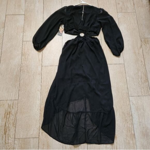 Blush Cutout Maxi Black Dress size Medium - Picture 8 of 14